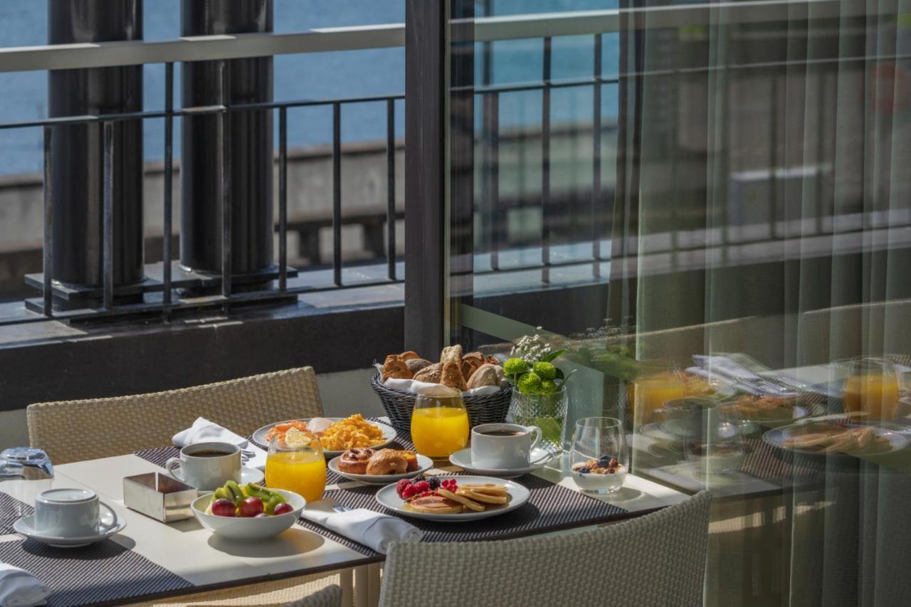 Grand Hotel Acores Atlantico ポンタ・デルガダ エクステリア 写真 Breakfast at the hotel