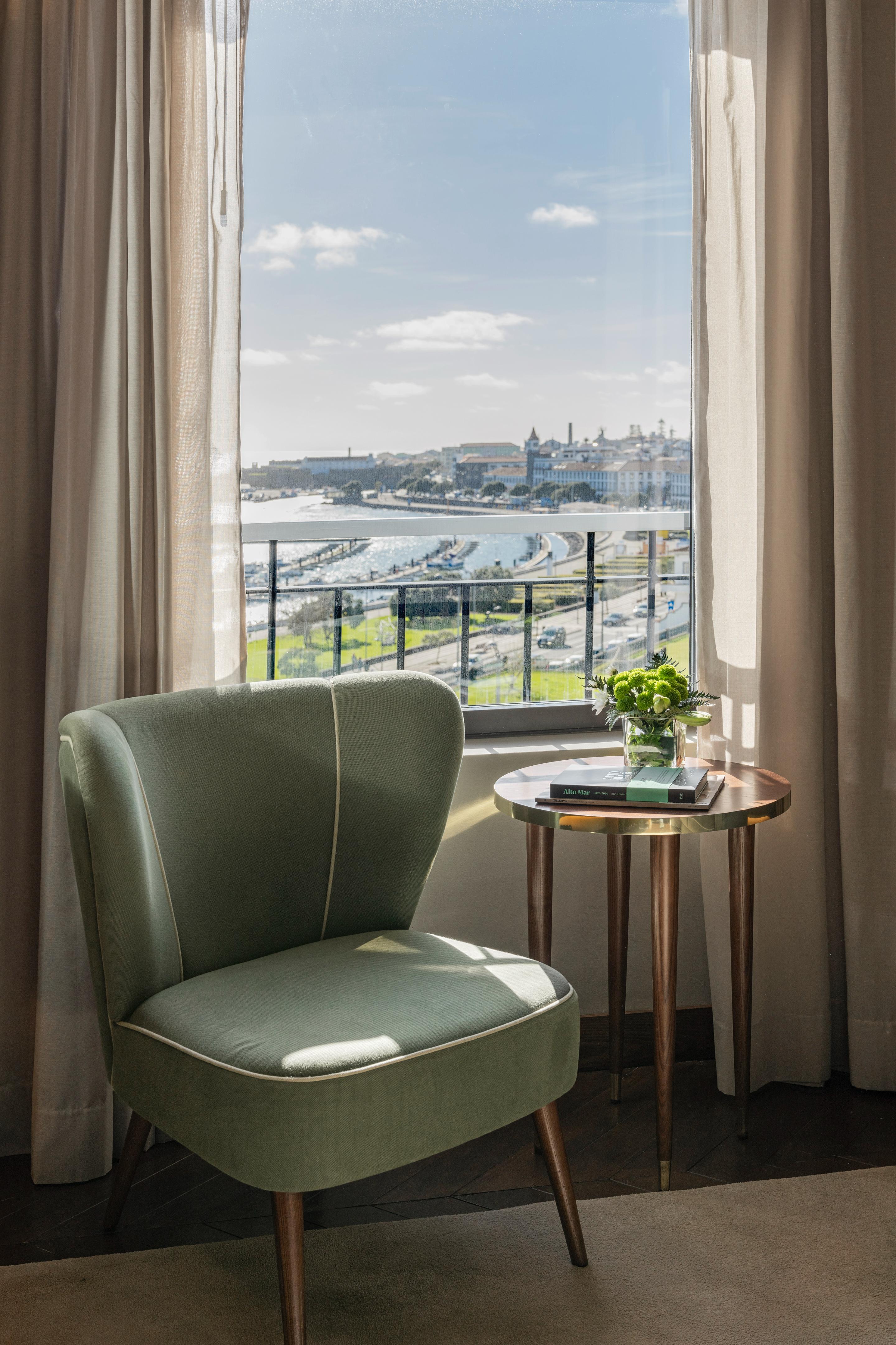 Grand Hotel Acores Atlantico ポンタ・デルガダ エクステリア 写真 View from a guest room