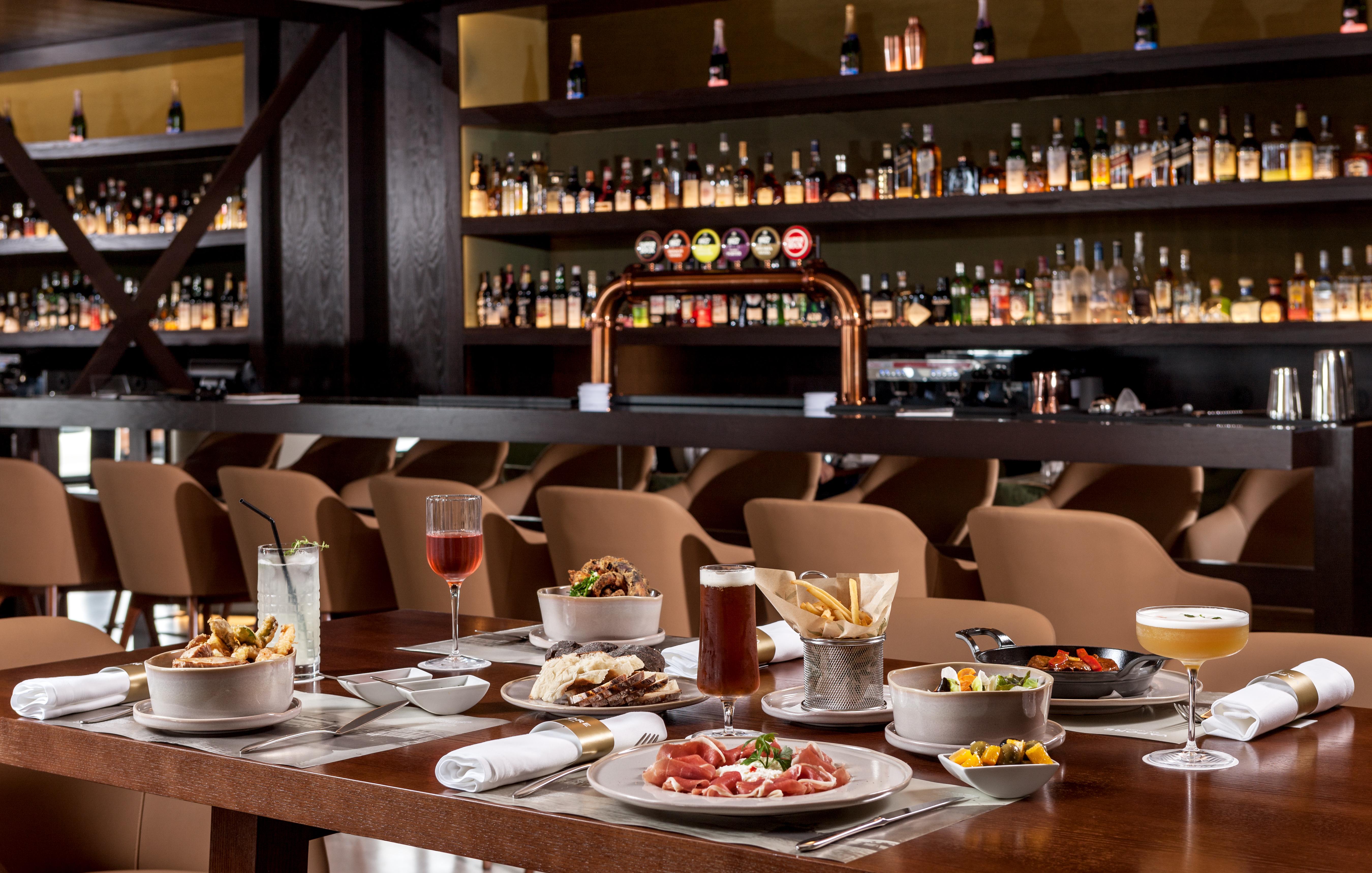 Grand Hotel Acores Atlantico ポンタ・デルガダ エクステリア 写真 The bar at the hotel